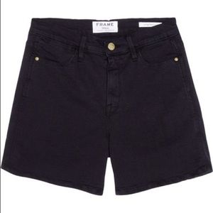 Frame denim le high shorts in black/noir